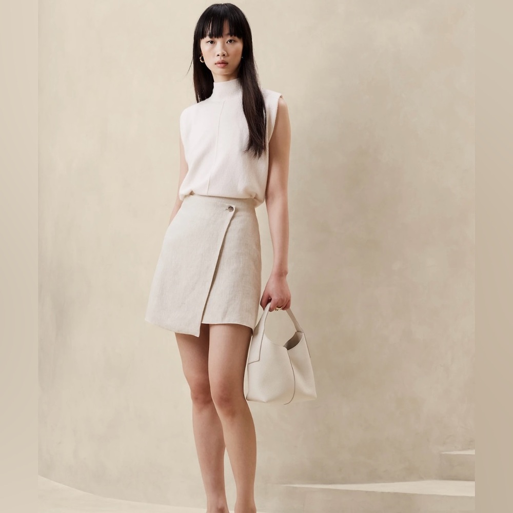 BANANA REPUBLIC LINEN MINI SKIRT